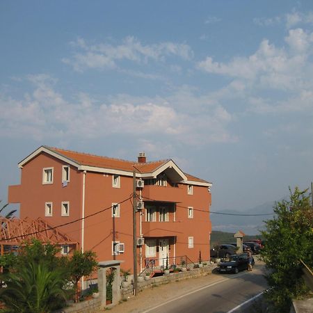 Apartments Drobni Pijesak Petrovac エクステリア 写真