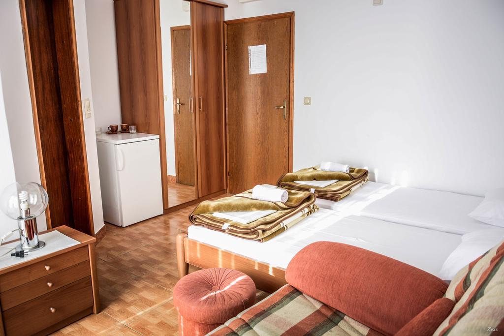 Apartments Drobni Pijesak Petrovac エクステリア 写真