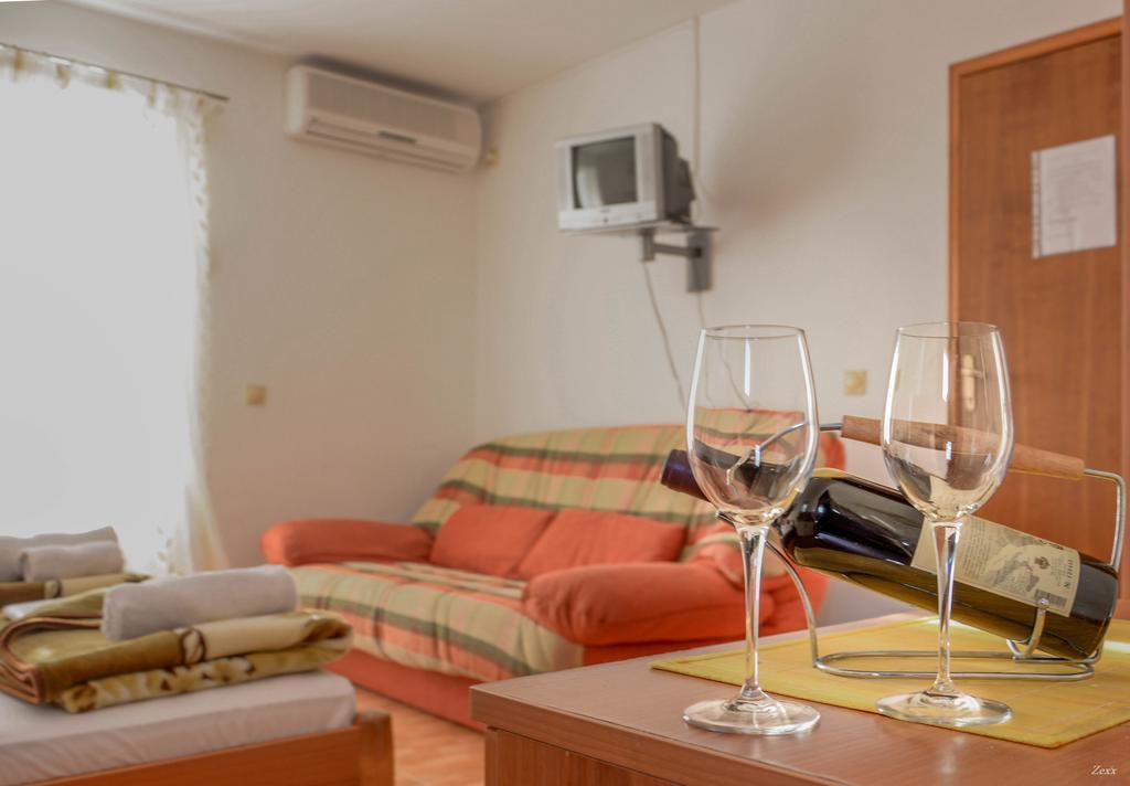 Apartments Drobni Pijesak Petrovac エクステリア 写真
